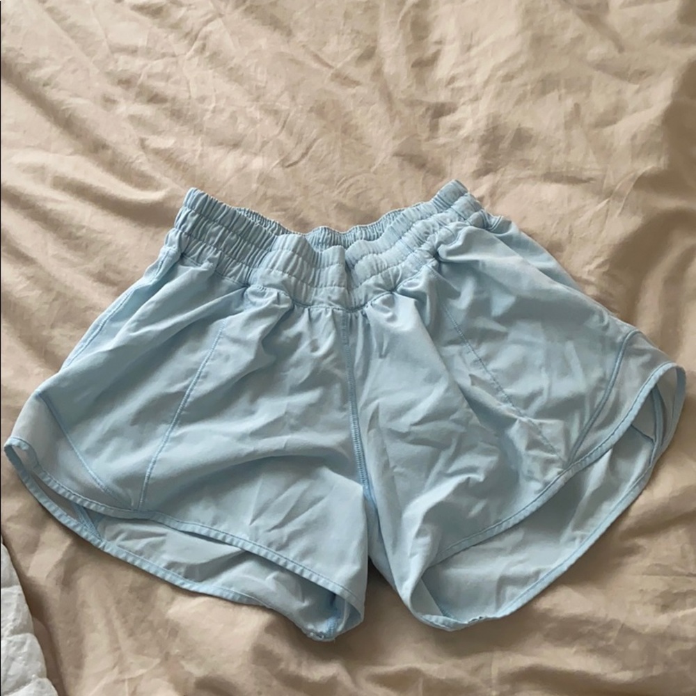 LULULEMON light blue hotty hot short